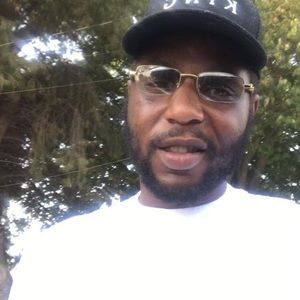 Meet your Posher, Dontrell